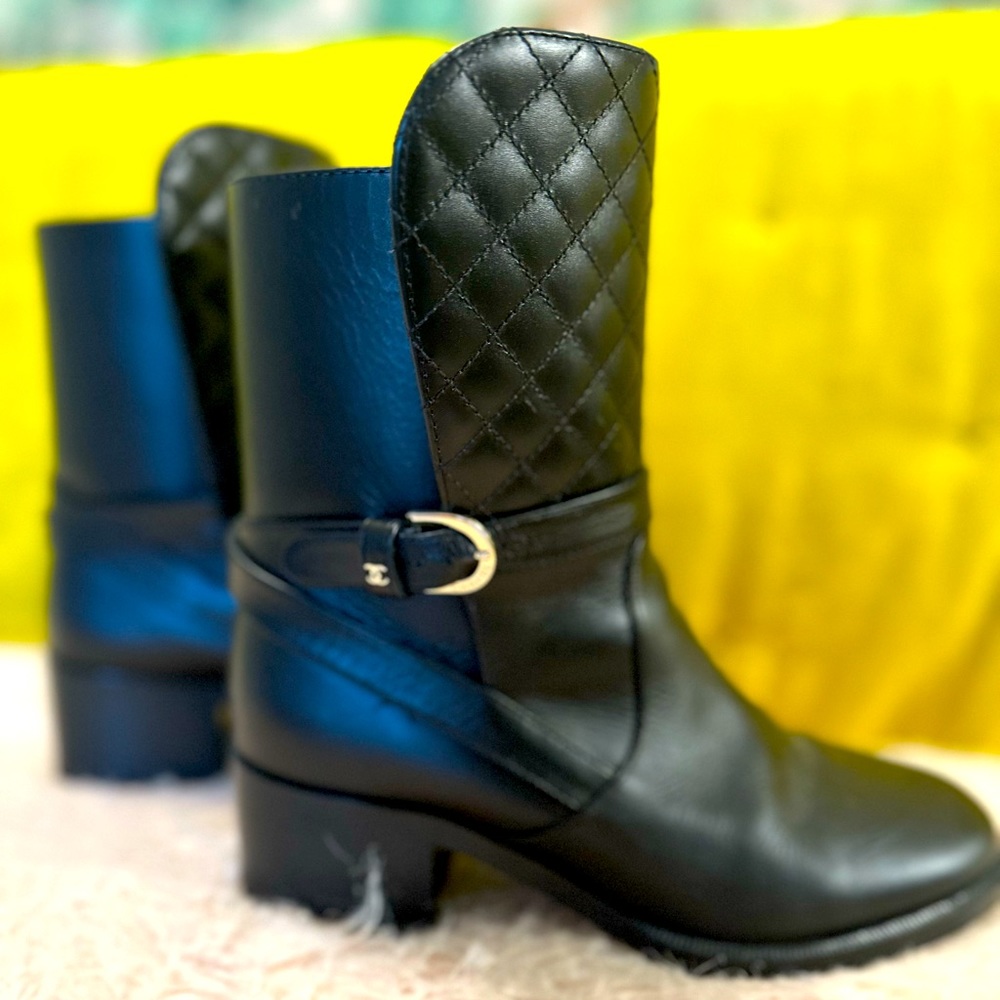 Chanel Quilted Boots size 37